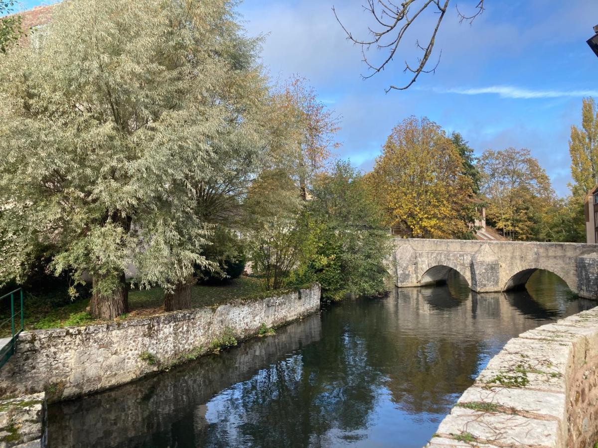 Appartement De La Breche 44 M2 Place Drouaise Au Coeur Historique Chartres Eksteriør billede
